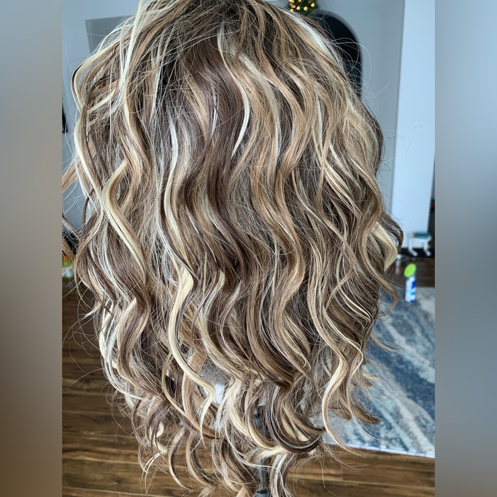 Multi color brown/blonde hd wig